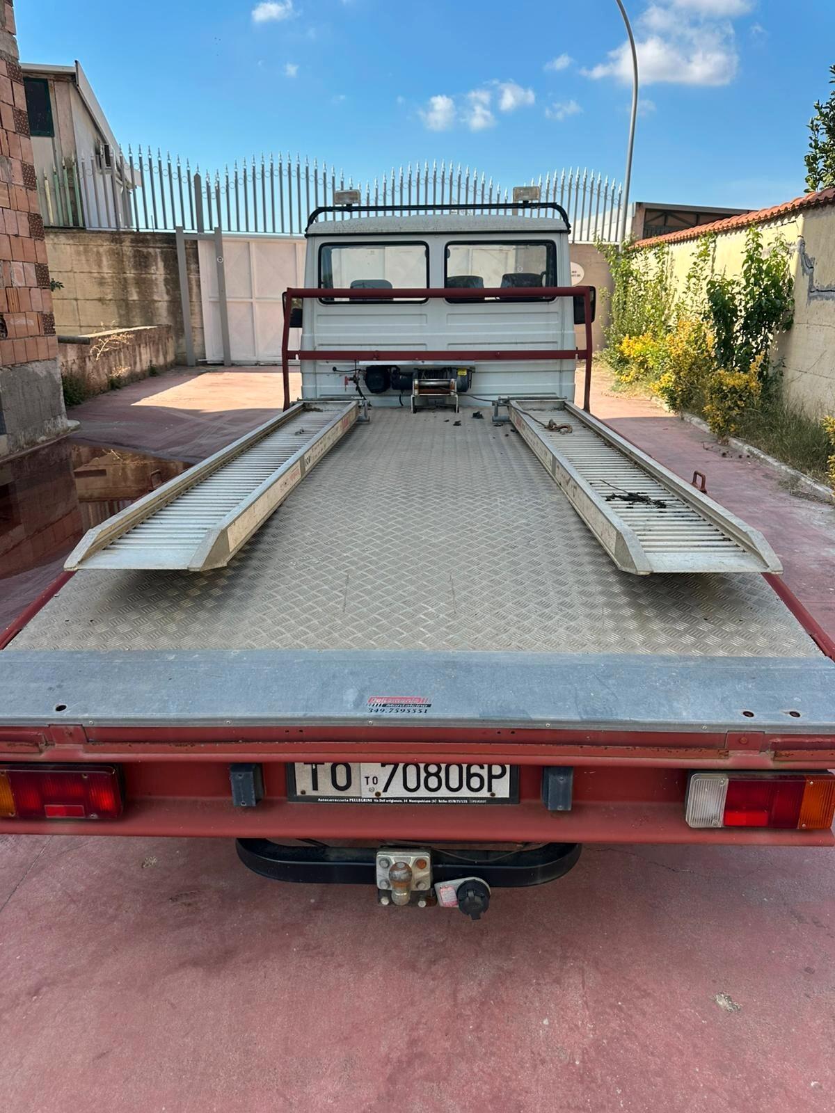 IVECO 35.10 CARROATTREZZI 1990