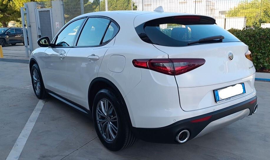 Alfa Romeo Stelvio 2.2 Turbodiesel 160 CV AT8 RWD Business