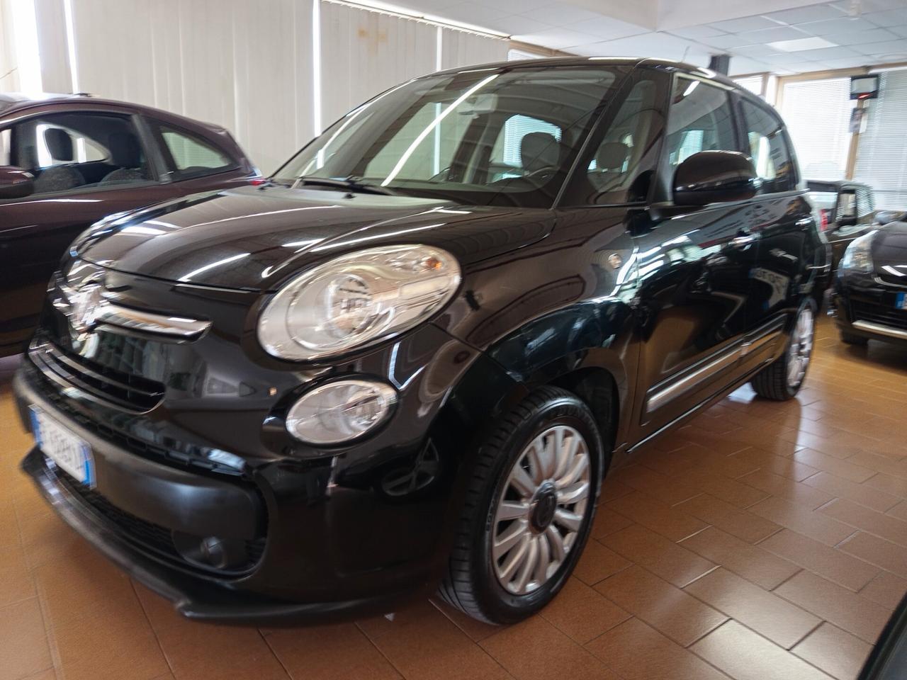 Fiat 500L 1.4 95 CV Lounge, 122 Mila chilometri ok neopatentati