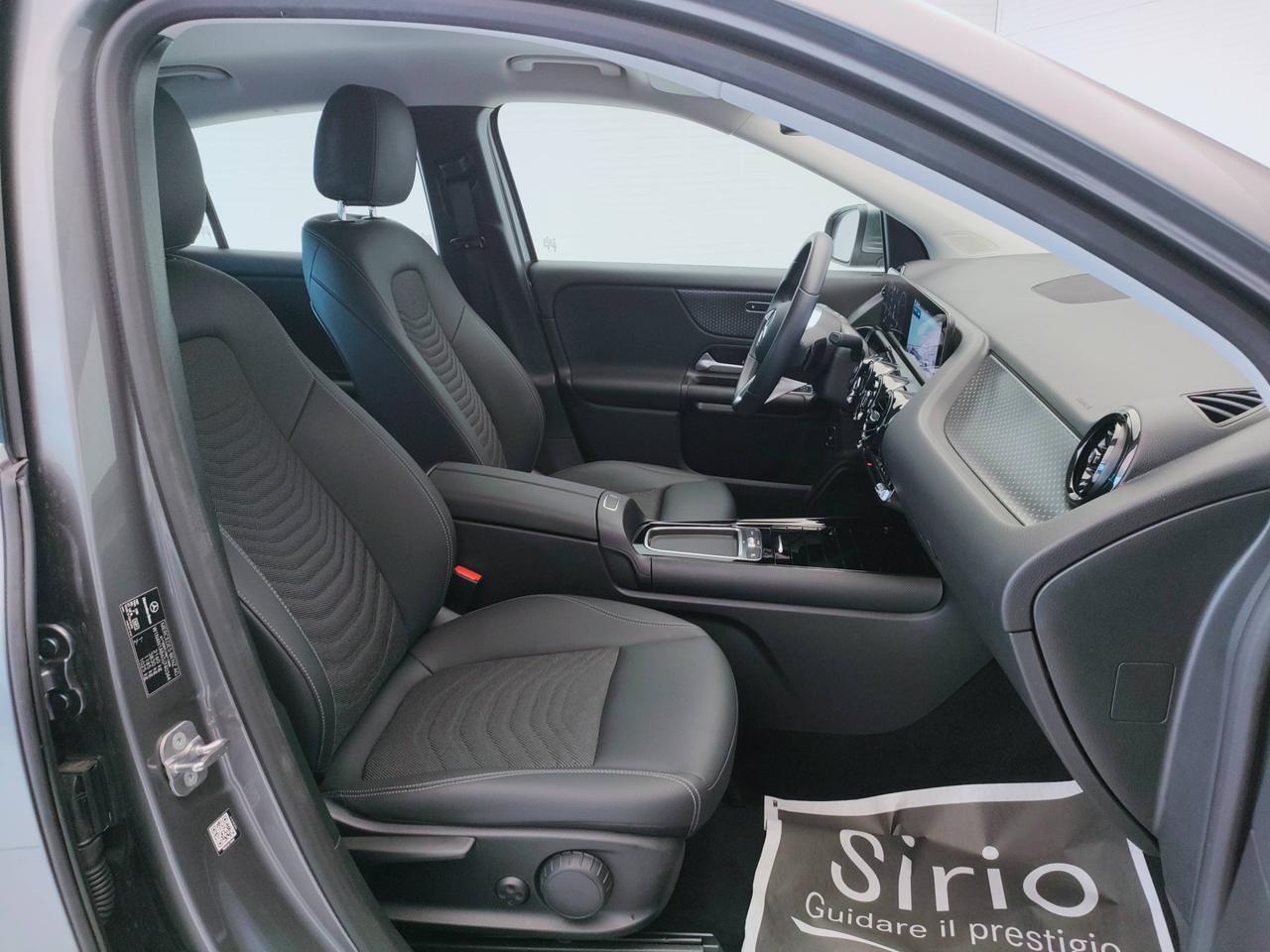 Mercedes-Benz GLA-H247 2023 - GLA 180 d Advanced auto