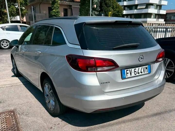 Opel Astra 1.6 CDTi 136CV aut. Sports Tourer Innovation