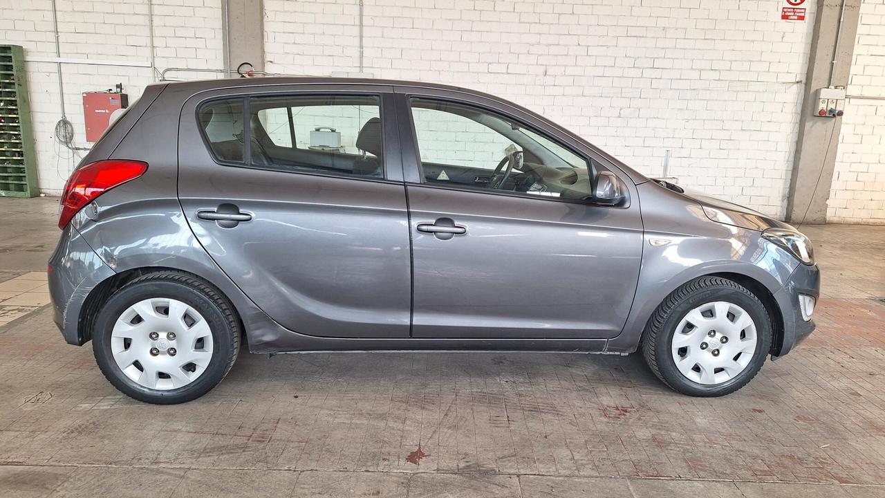 Hyundai i20 1.2 MPI GPL Connectline