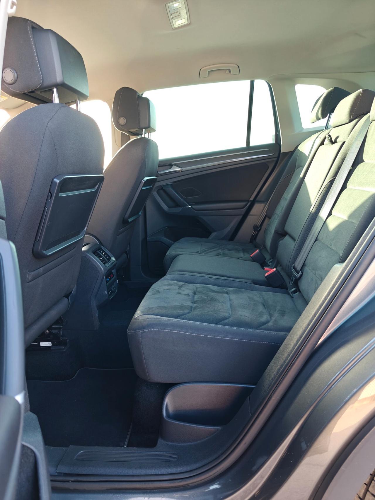 Volkswagen Tiguan 2.0 TDI SCR DSG