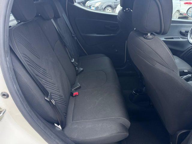 LANCIA Ypsilon 1.0 FireFly 5p Hybrid Ecochic Gold IVA ESPOSTA