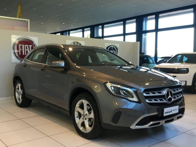 Mercedes-Benz GLA GLA 200 d Business