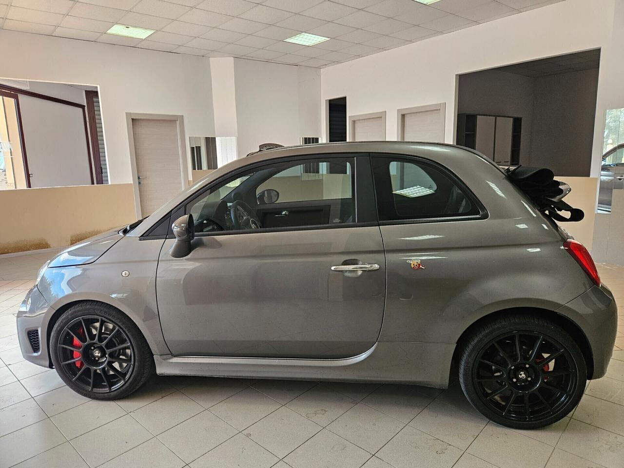 Abarth 500 C 1.4 Turbo T-Jet MTA