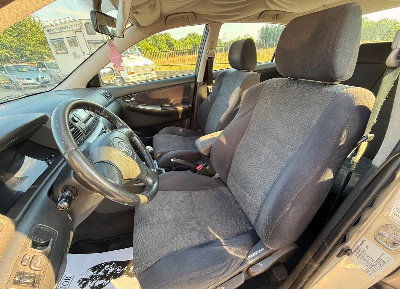 Toyota Corolla 2.0 tdi anno 2004