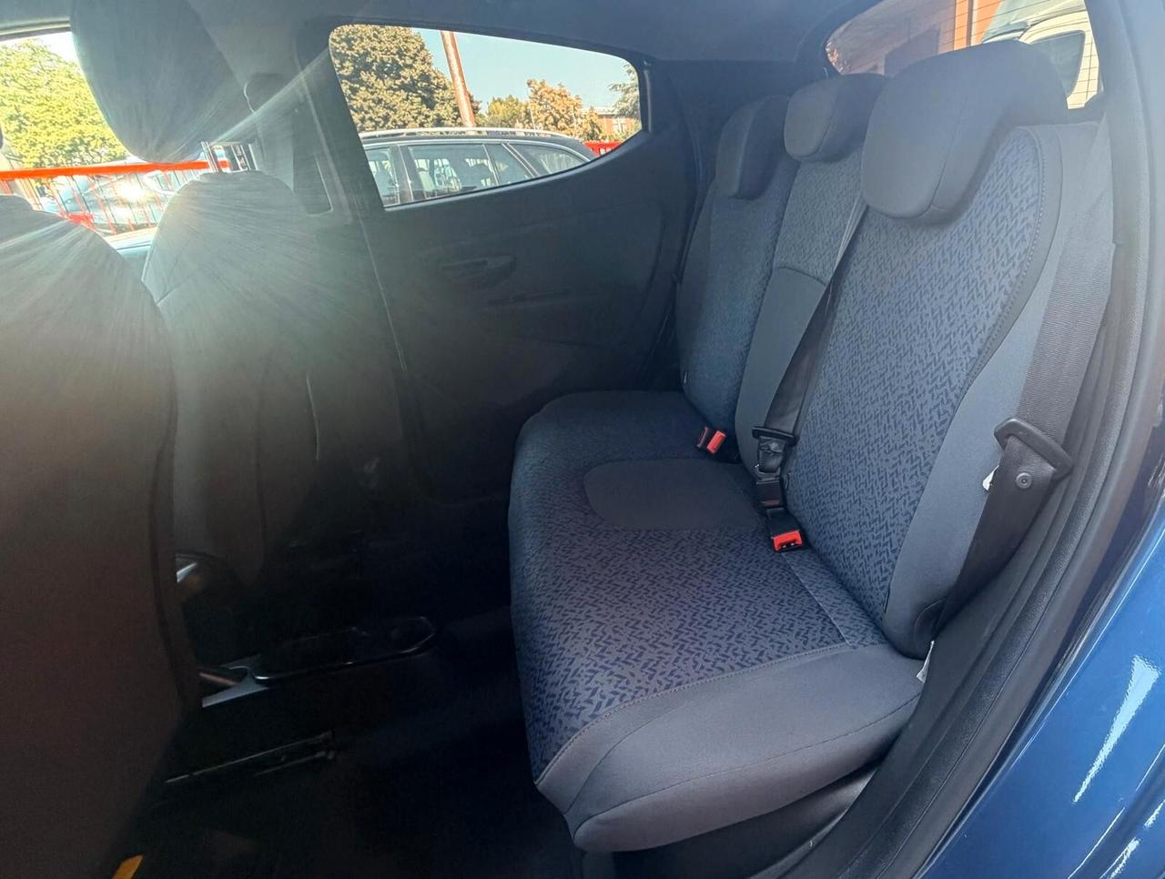 Lancia Ypsilon 1.0 FireFly 5 porte S&S Hybrid Alberta Ferretti