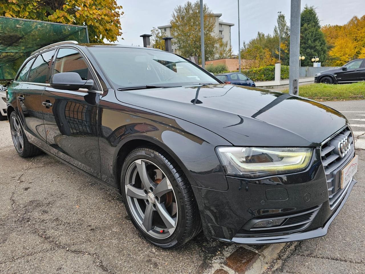 Audi A4 Avant 2.0 TDI 120cv Business Plus*Navi*Bi-Xeno*18*