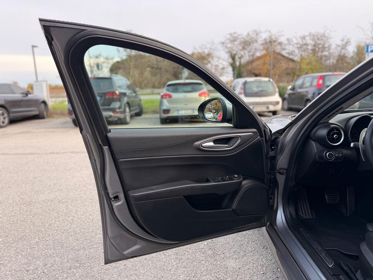 Alfa Romeo Giulia Veloce 2.2 Turbo #8037