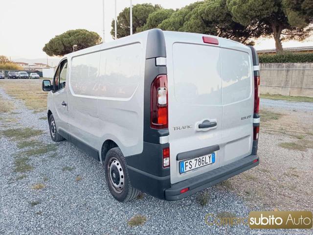 RENAULT Trafic T27 1.6 dCi 120CV + IVA 22%