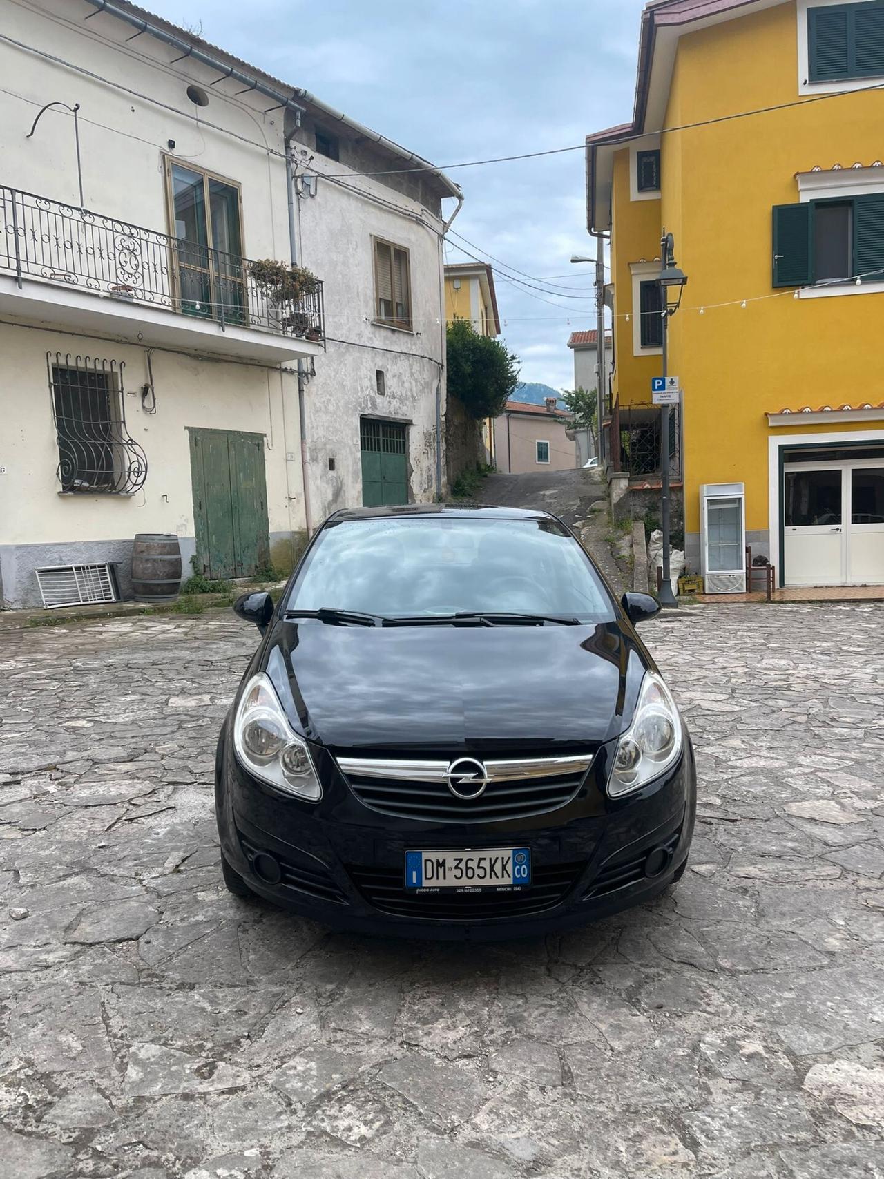 Opel Corsa 1.2 3 porte Enjoy