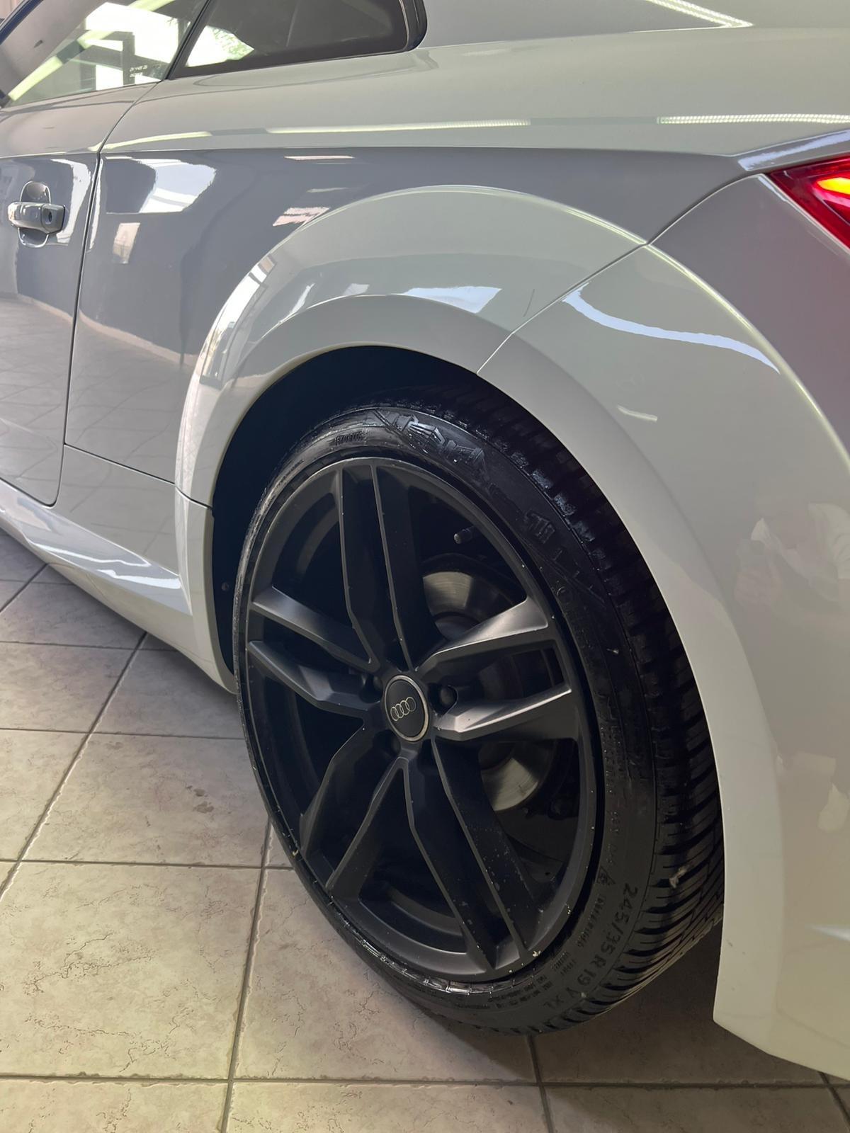 Audi TT Coupé 2.0 TDI ultra S line