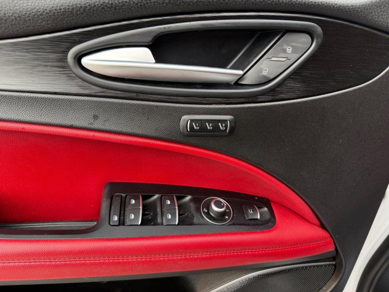 Alfa Romeo Stelvio 2.0 Turbo 200 CV AT8 Q4 Super