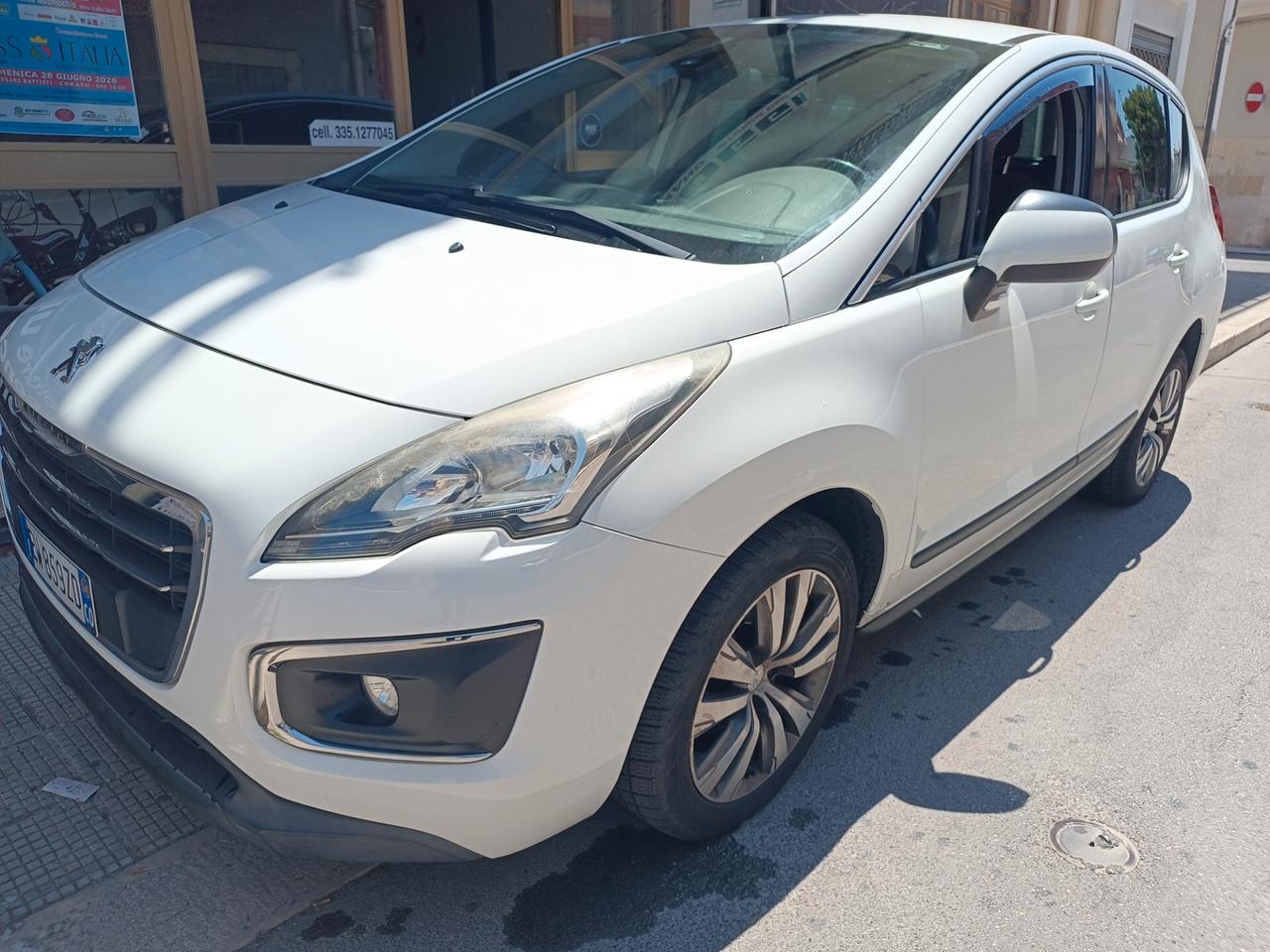 Peugeot 3008 1.6 e-HDi 115CV CAMBIO AUTOMATICO FULL