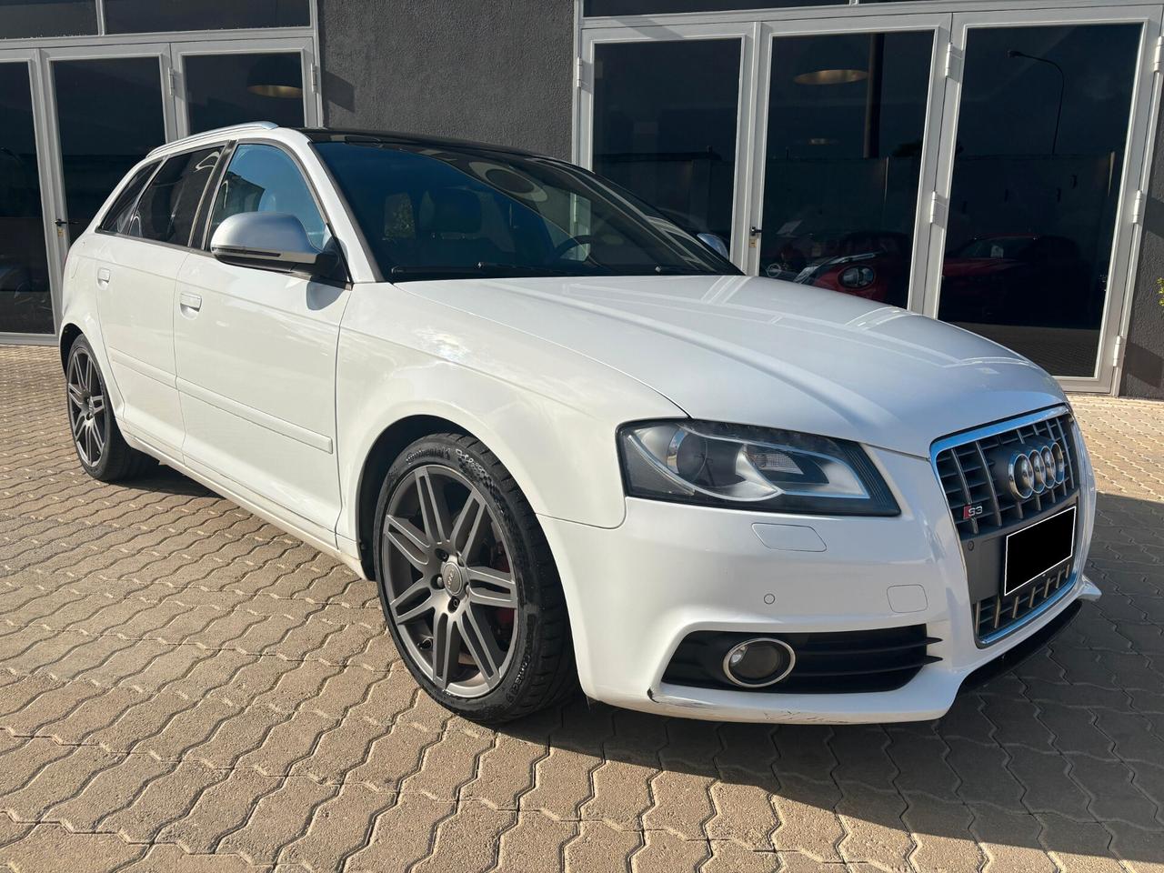 AUDI A3 SPB 2.0 TDI F.AP. AMBIENTE