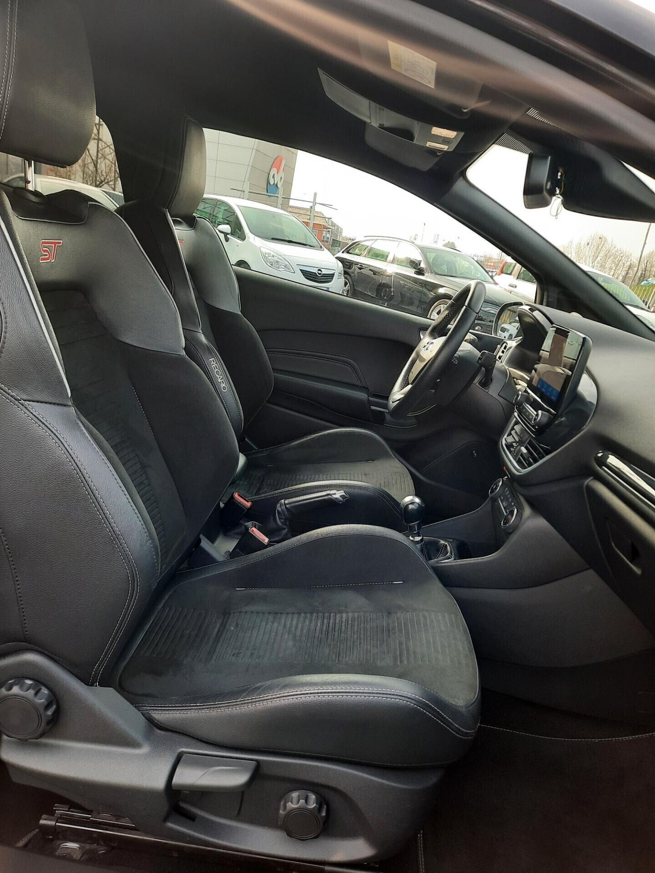 Ford Fiesta ST 200