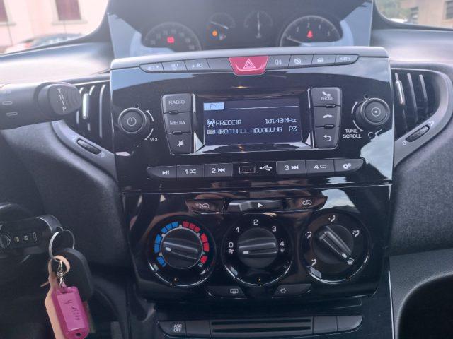 LANCIA Ypsilon 1.2 69 CV 5 porte S&S Elefantino Blu