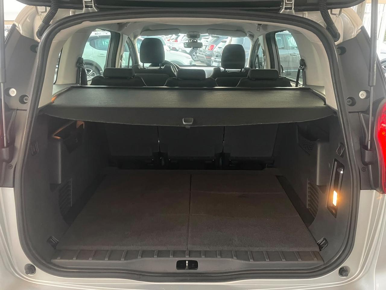 Peugeot 5008 1.6 HDi 112CV Allure