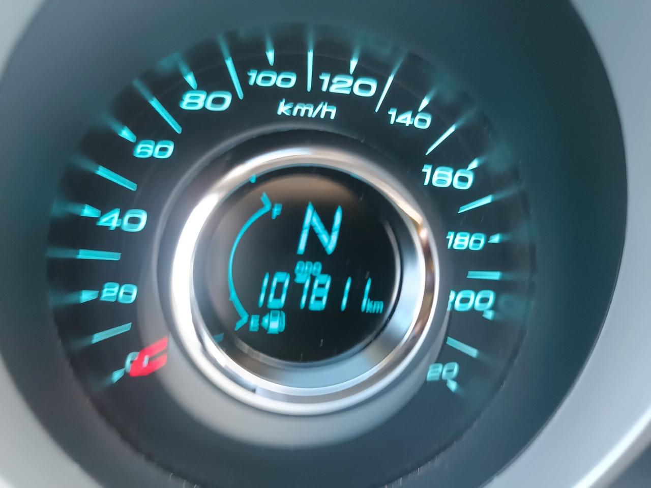 Mahindra XUV500 2.2 16V FWD W10