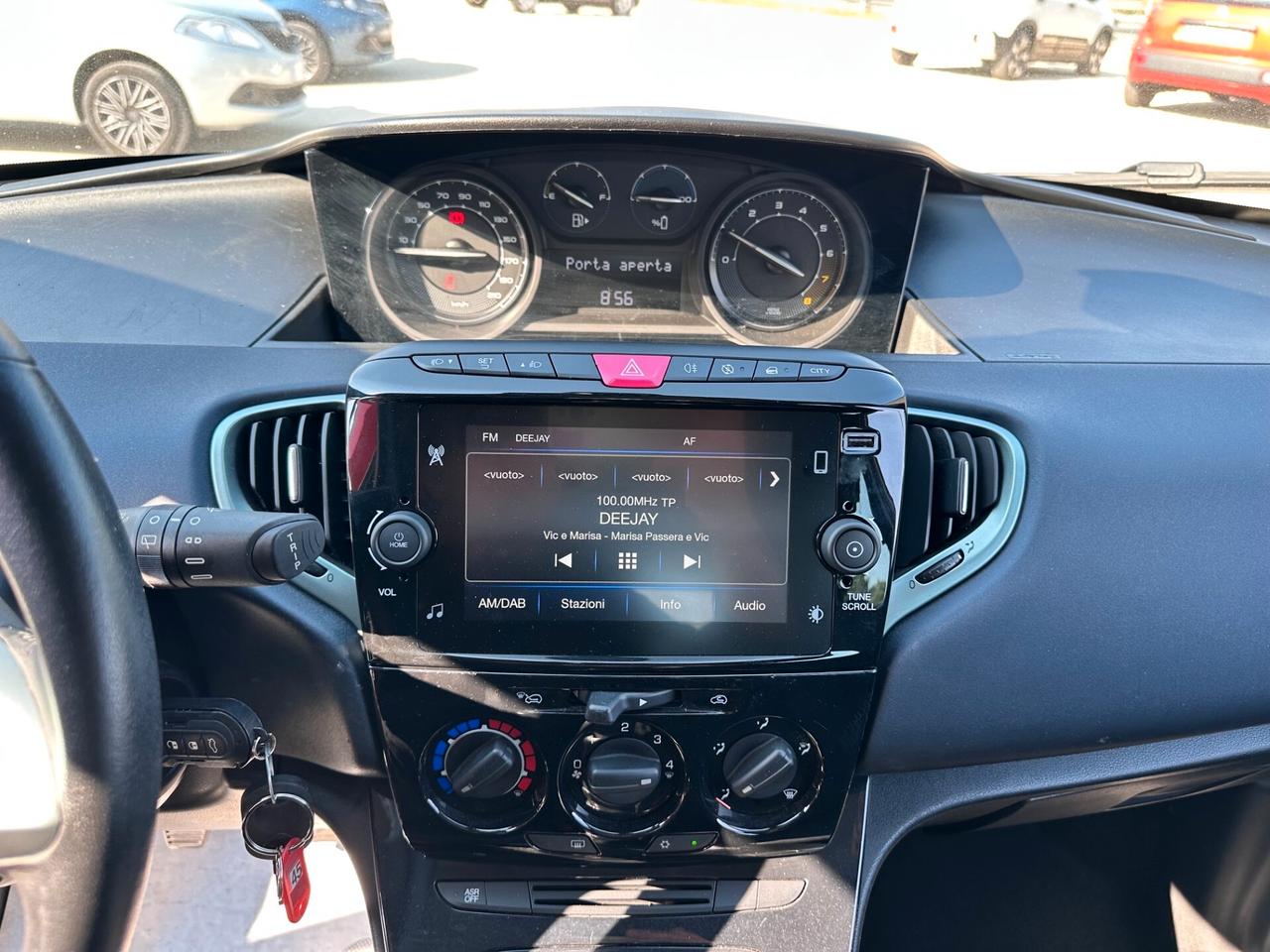 Lancia Ypsilon 1.0 FireFly 5 porte S&S Hybrid Gold