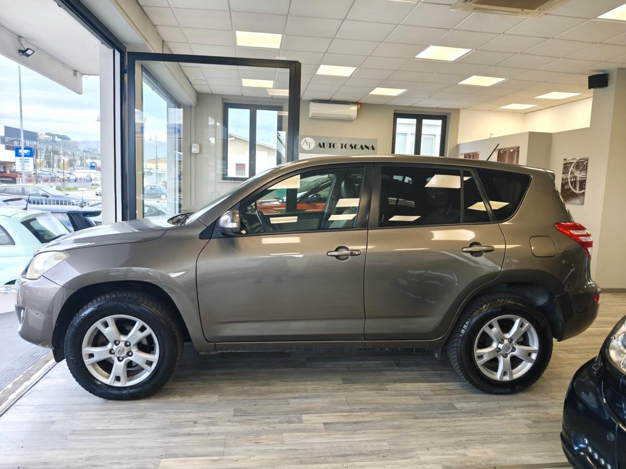 Toyota RAV 4 RAV4 2.2 D-4D 150 CV DPF Luxury