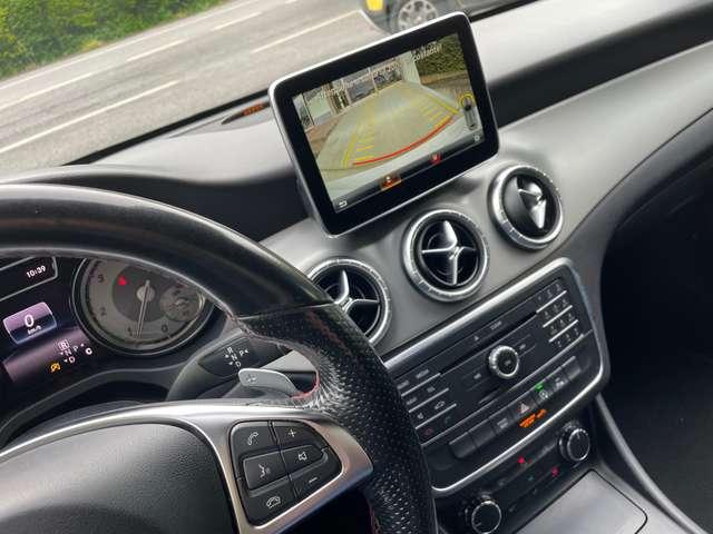 Mercedes-Benz CLA 200 Shooting Brake Premium MY16 Tetto Pano Distronic