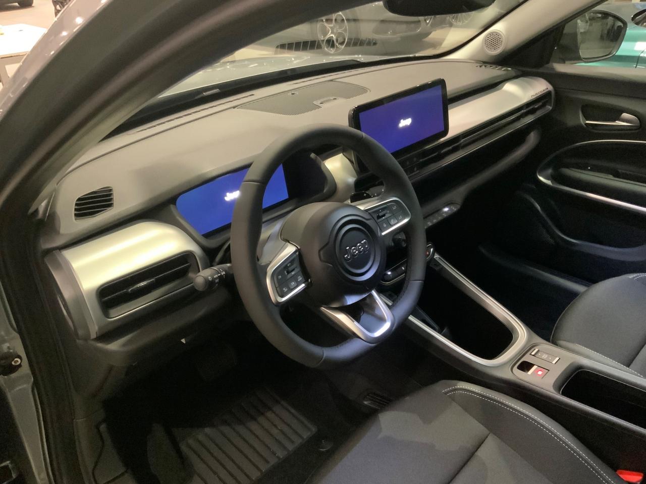 Jeep Avenger 1.2 Turbo MHEV Summit