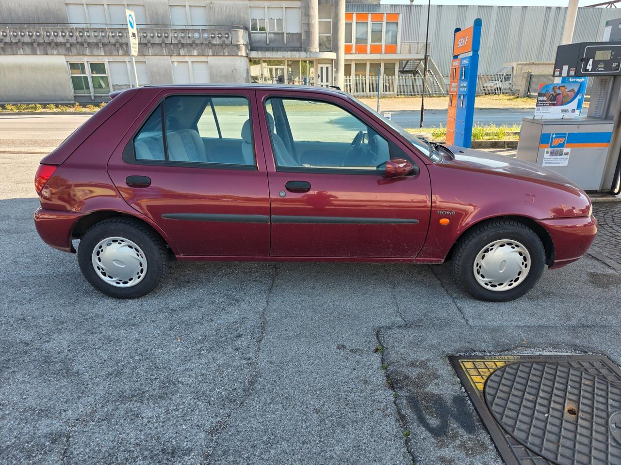 Ford Fiesta 1.2i 16V cat 5 porte Ghia con 150.000km Unicoproprietario