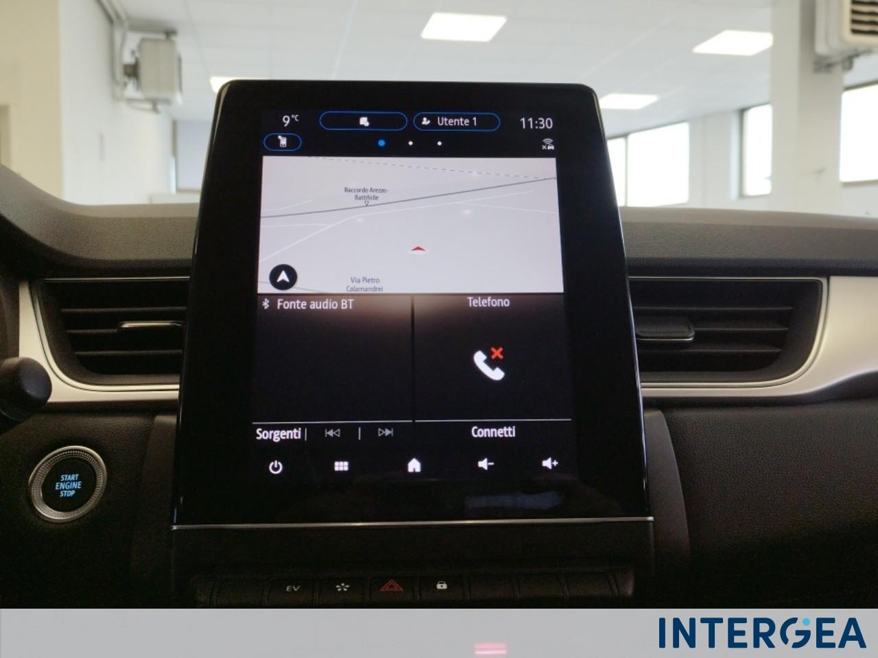 RENAULT Captur 1.6 E-Tech hybrid Techno Fast Track