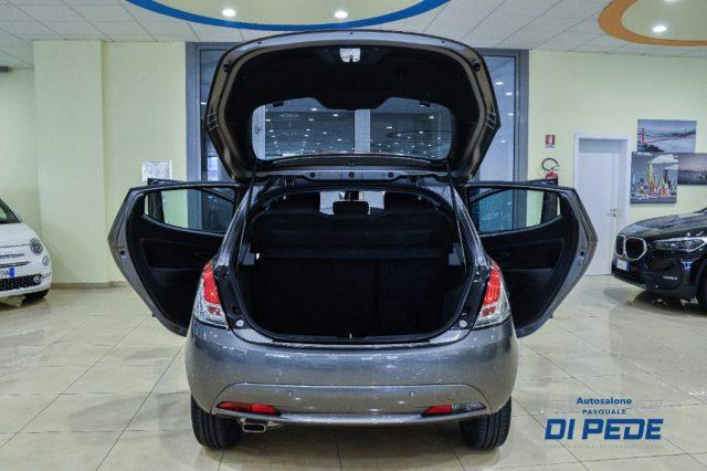 LANCIA Ypsilon 1.2 69 CV 5 porte Gold