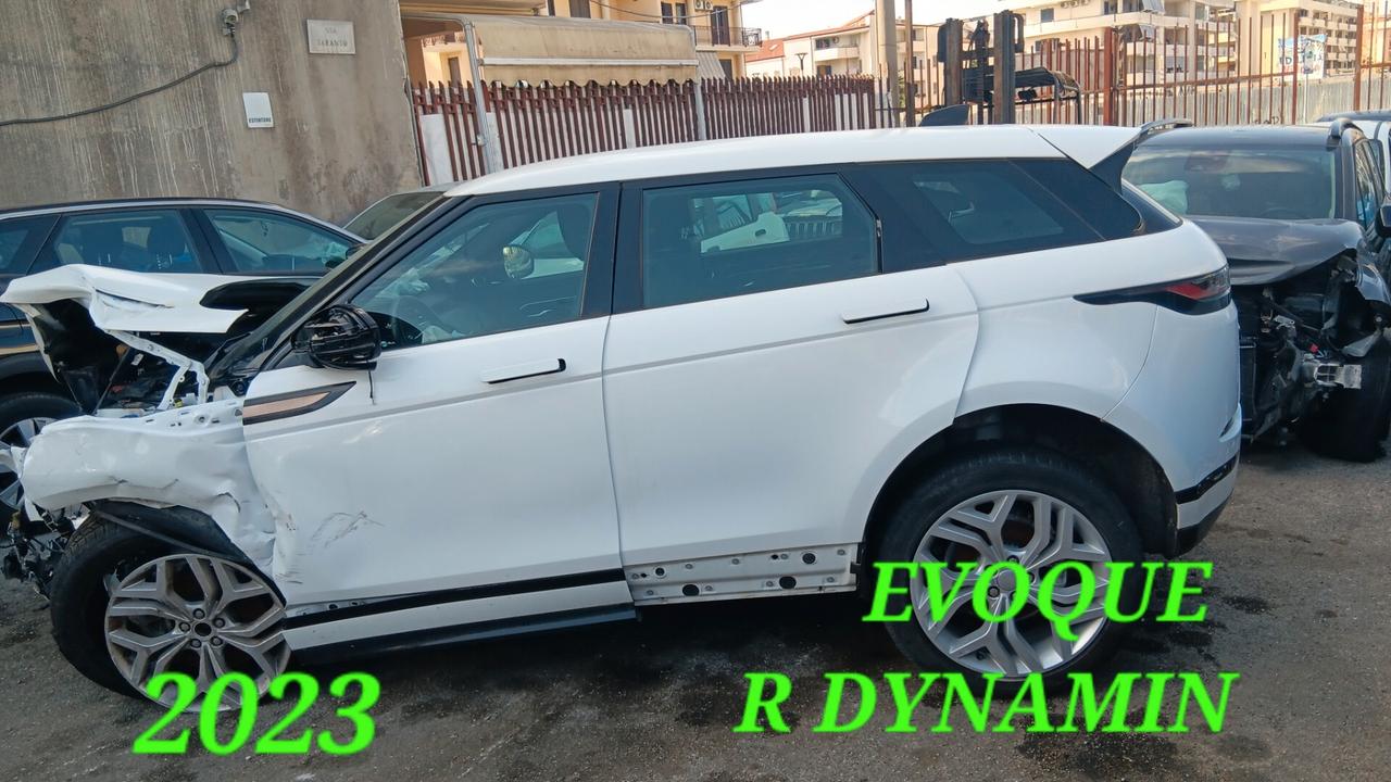 Land Rover Evoque incidentata sinistrata mondialcars 023