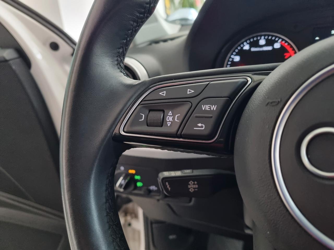 Audi Q2 30 TFSI Admired TELECAMERA, FULL LED, KEYLESS