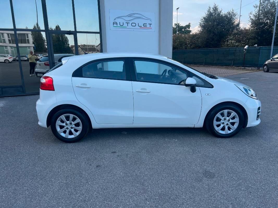 Kia Rio 1.1 crdi Active 5p E6