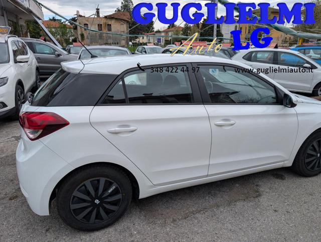 HYUNDAI i20 1.2 5 porte Econext Blackline GPL