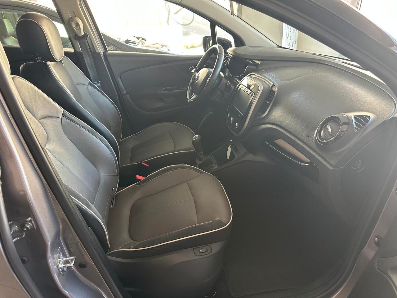 Renault Captur dCi 8V 90 CV EDC Start&Stop Energy Intens