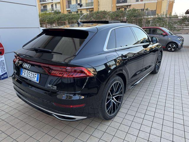 AUDI Q8 50 3.0 tdi S-line quattro Tetto cerchi 22