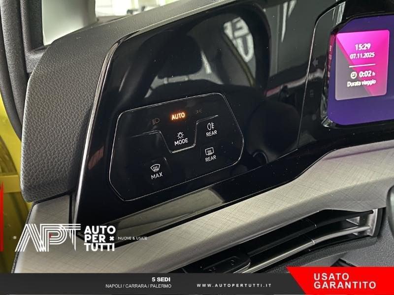 Volkswagen Golf Golf 1.0 tsi evo Life 110cv