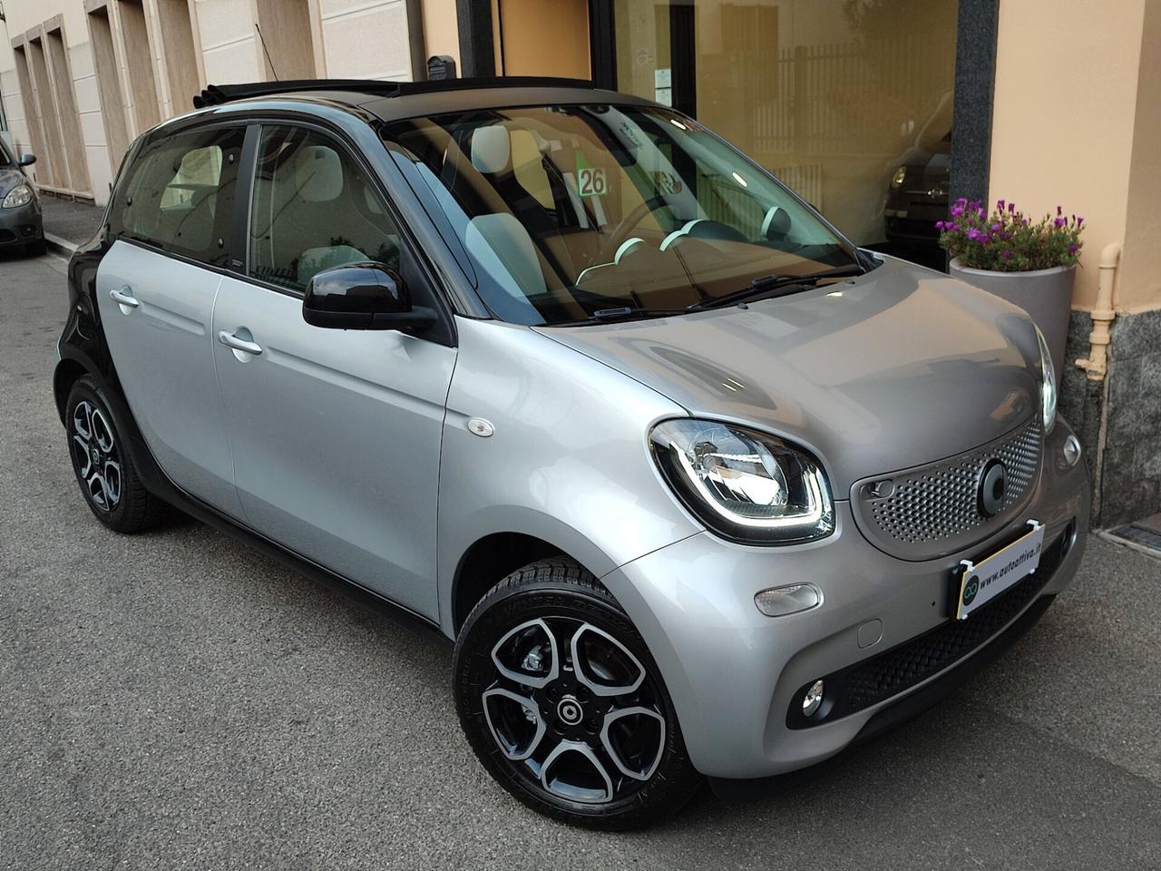 Smart ForFour 70 1.0 aut. Cabrio Assist Frenata/Corsia