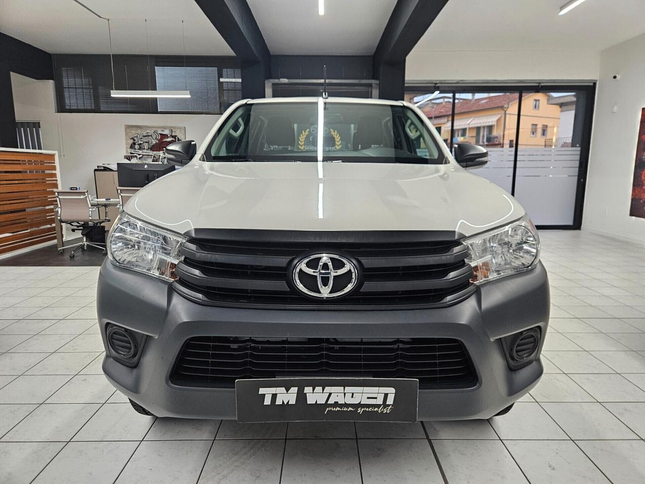 Toyota Hilux 2.4 d-4d Executive 4wd IVA ESCLUSA