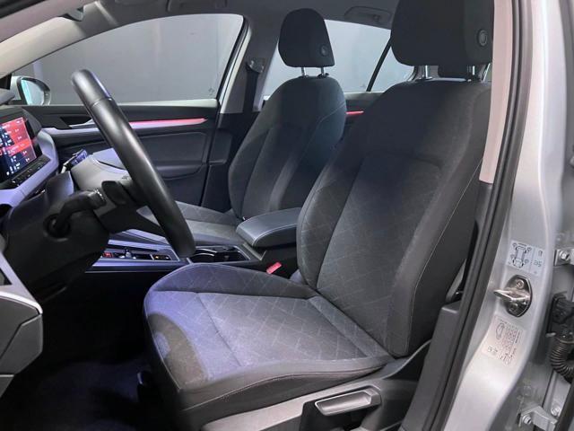 VOLKSWAGEN Golf 1.0 eTSI EVO DSG Life