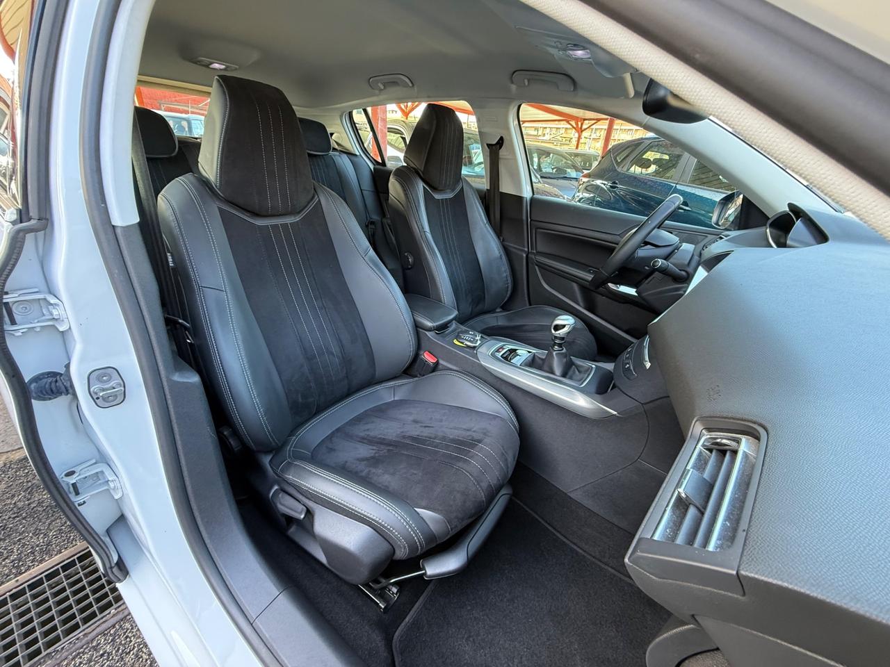 308 1.2 130 cv-Gt line -unipro-rate-garanzia