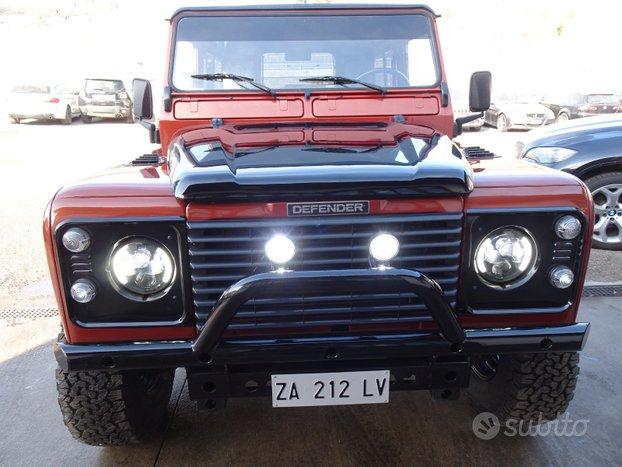 LAND ROVER Defender - 2000