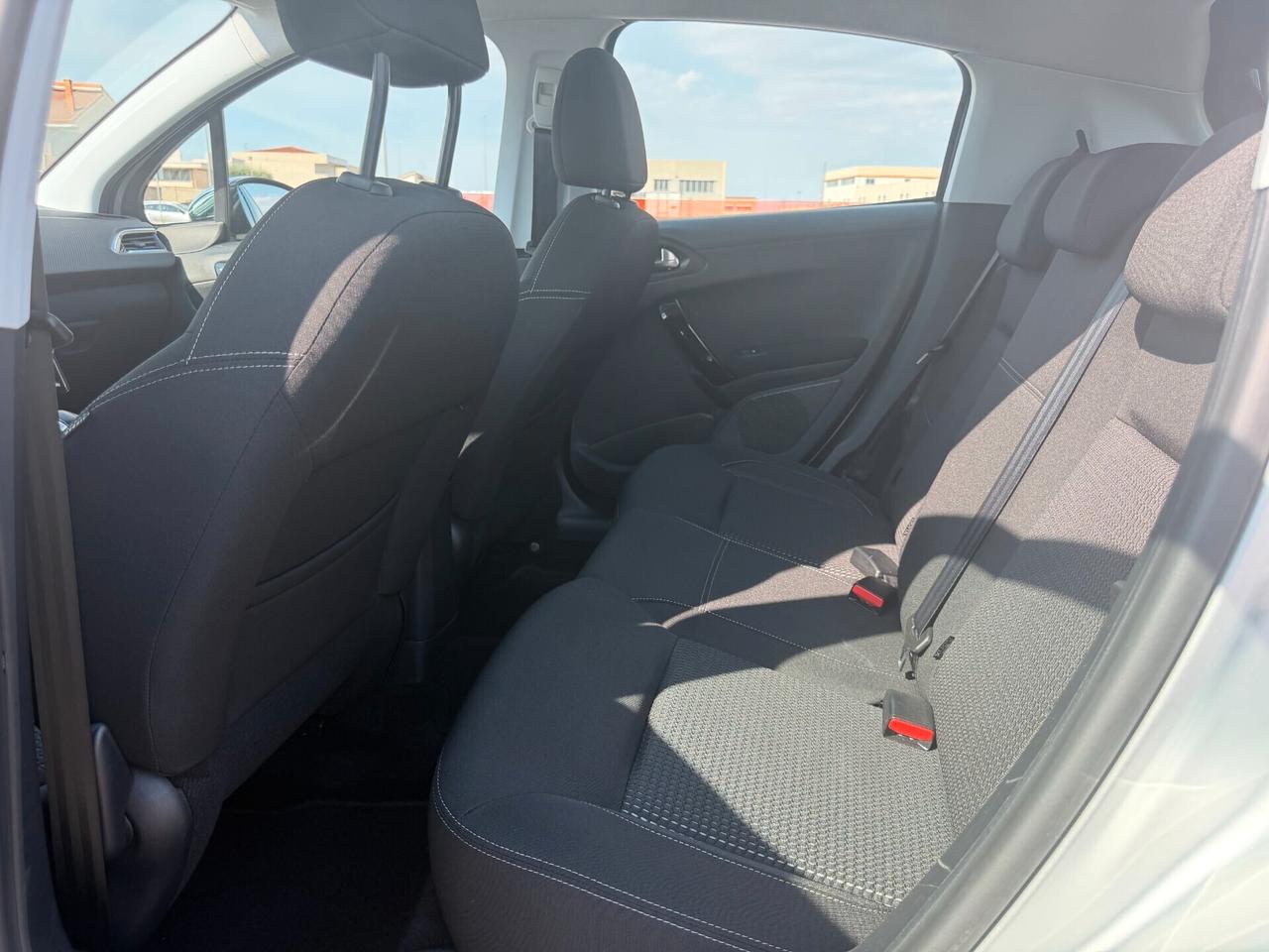 Peugeot 208 1.6 BlueHDi 100cv 5 porte Allure