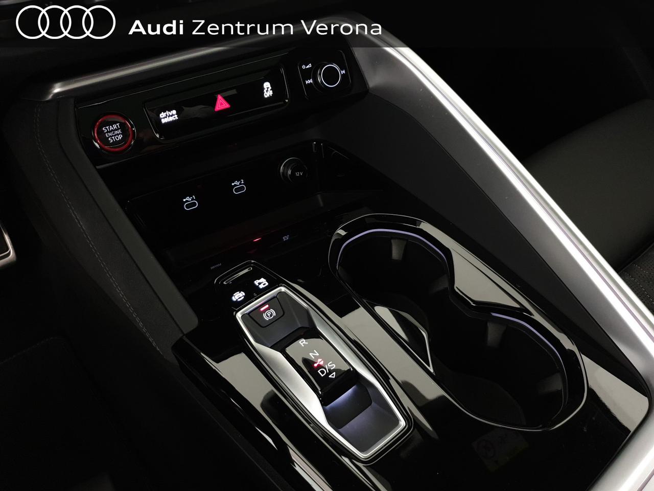 3.0TFSI 367CV quattro S troni Sport Attitude
