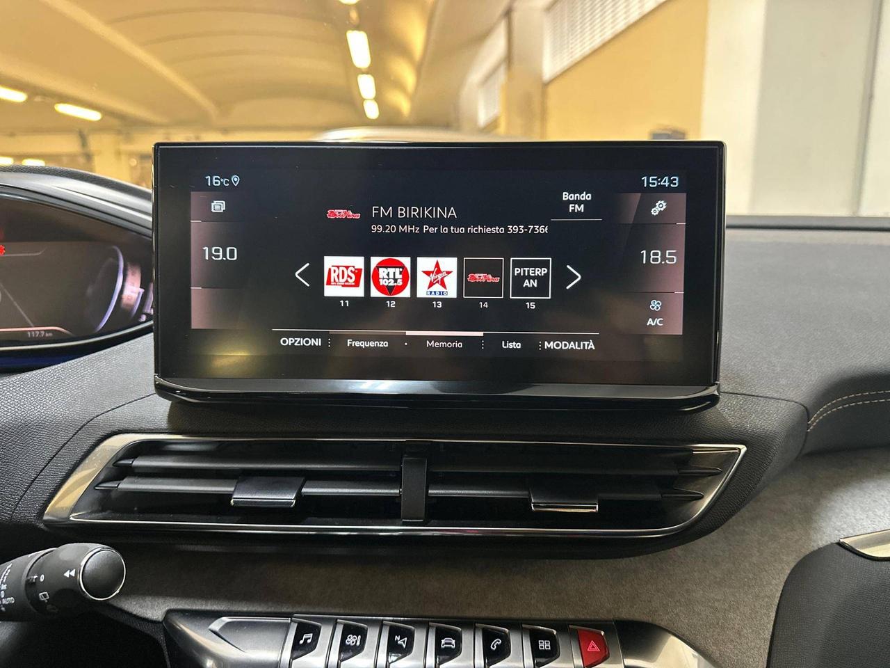 Peugeot 3008 1.5 bluehdi GT Pack 130cv