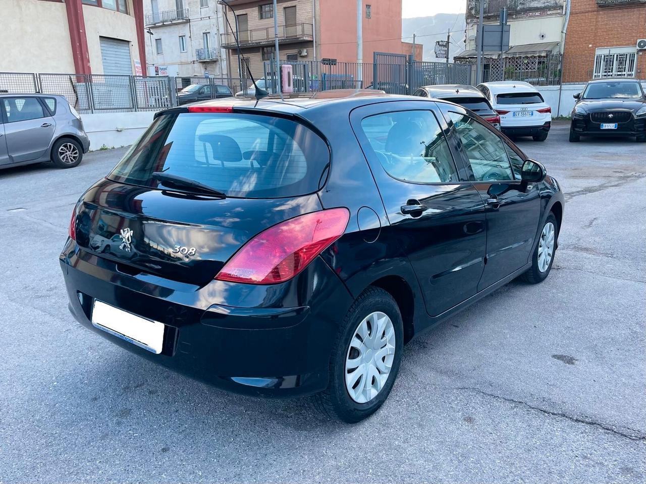 Peugeot 308 1.6 HDi 110CV 5p. Féline (6 Marce)