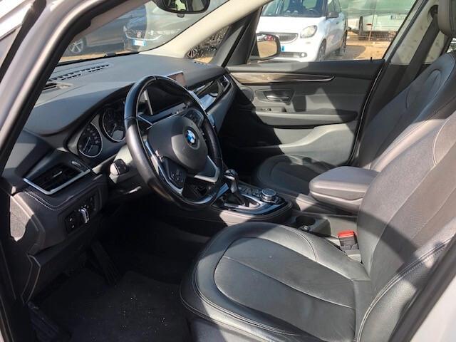 Bmw 2er Active Tourer 218d Luxury