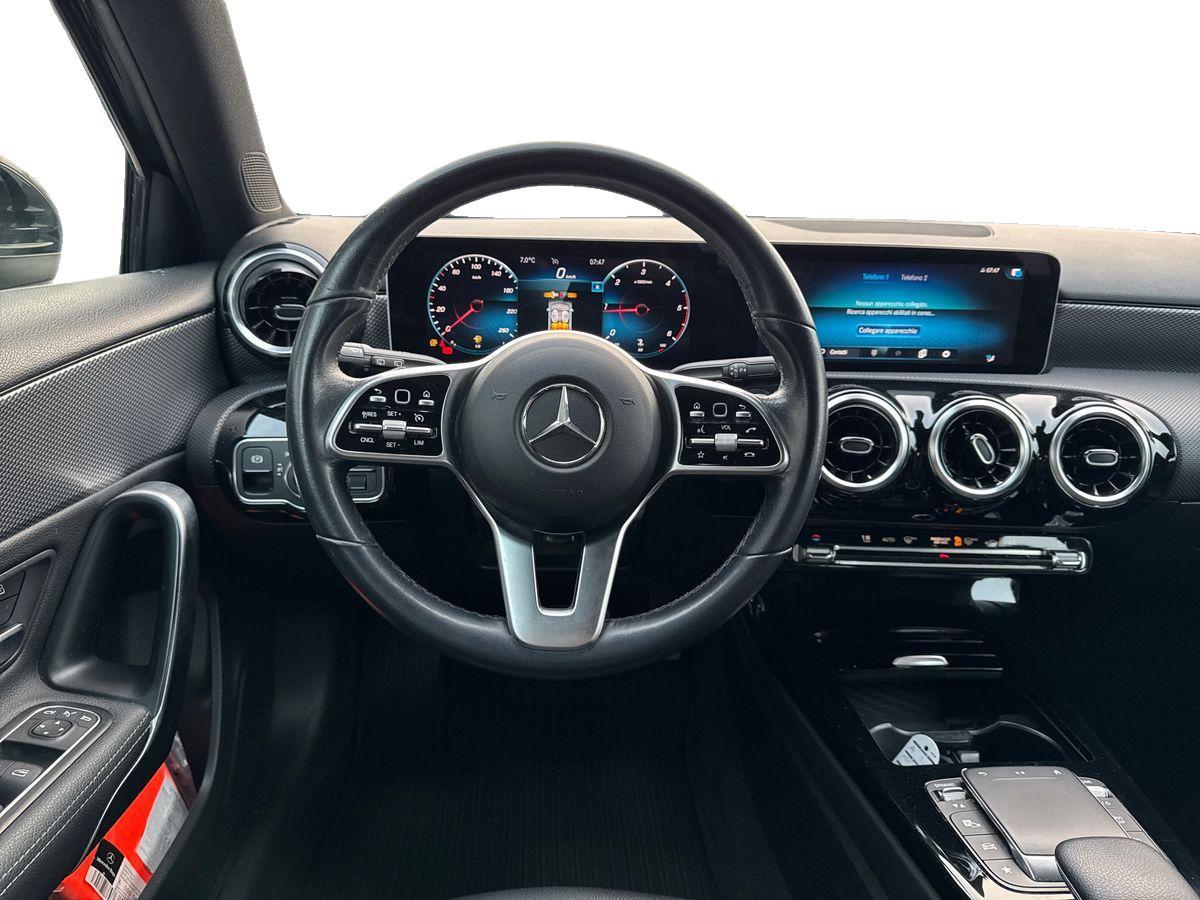 Mercedes-Benz Classe A - W177 2018 - A 180 d Sport auto
