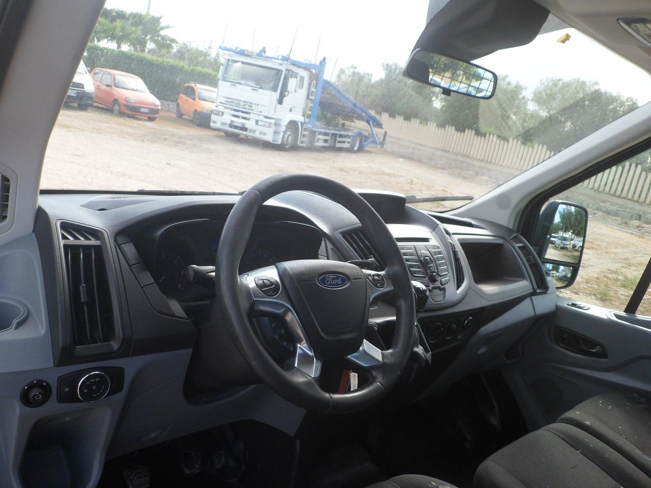 Ford Transit cassone fisso